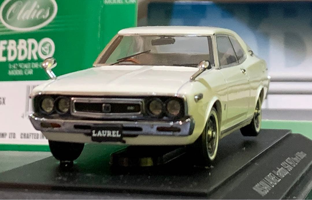 1/43 エブロ EBBRO ニッサン ローレル