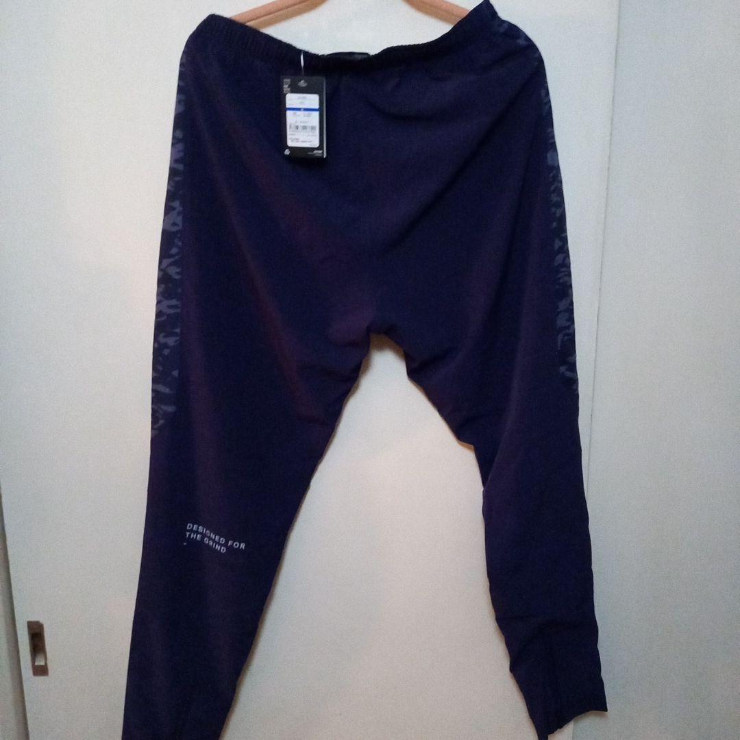 お値下げ！新品未使用！Under Armour 迷彩柄上下ウィンドブレーカー
