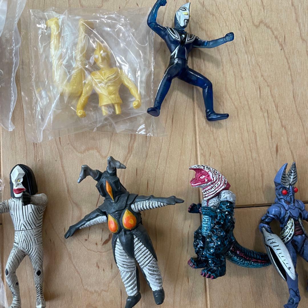 ウルトラマン　キャラエッグ　ワンダーカプセル　20体　レア　未開封　平成レトロ