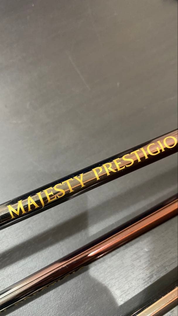 美品　最高級 マジェスティ アイアン７本R プレステジオ　カーボンヘッドカバー
