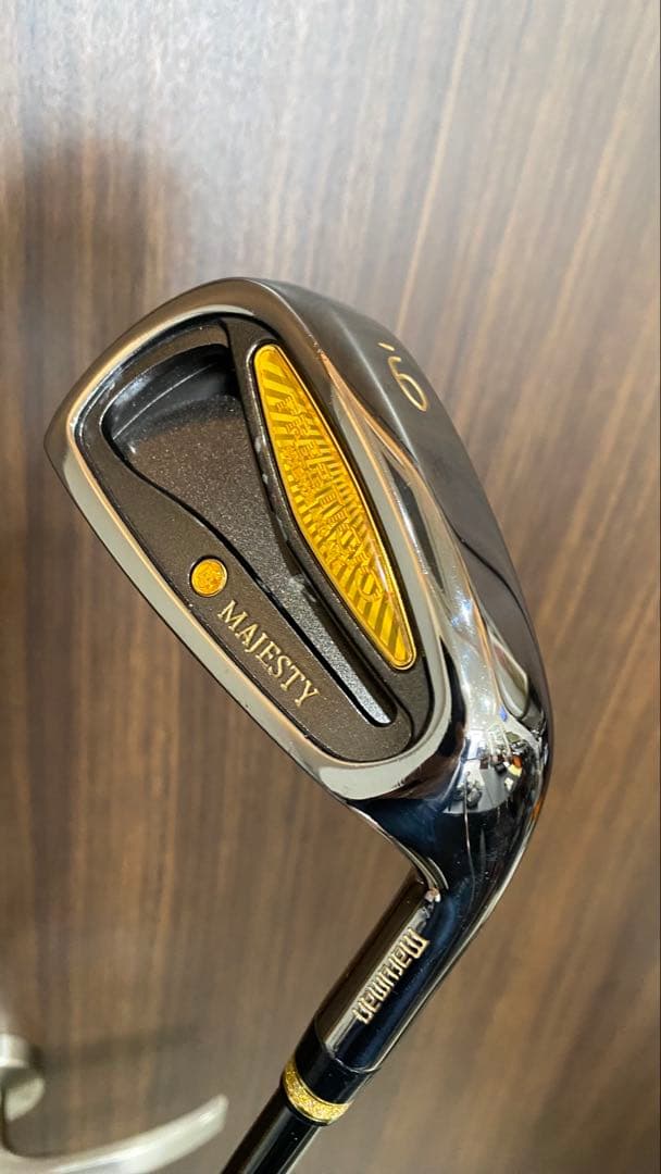美品　最高級 マジェスティ アイアン７本R プレステジオ　カーボンヘッドカバー