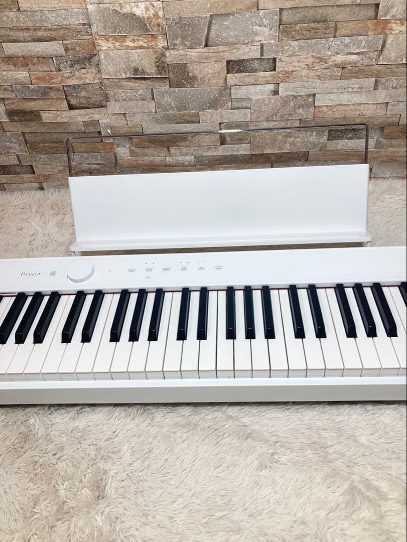 カシオ電子ピアノ88鍵盤 Privia PX-S1100 ホワイト　白