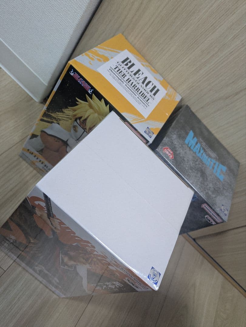 【新品】BLEACH 黒崎一護 グリムジョー ハリベル フィギュア 3体セット