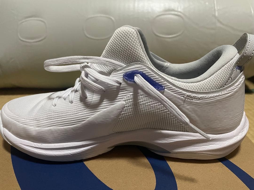 ASICS GLIDE NOVA バスケットシューズ ホワイト