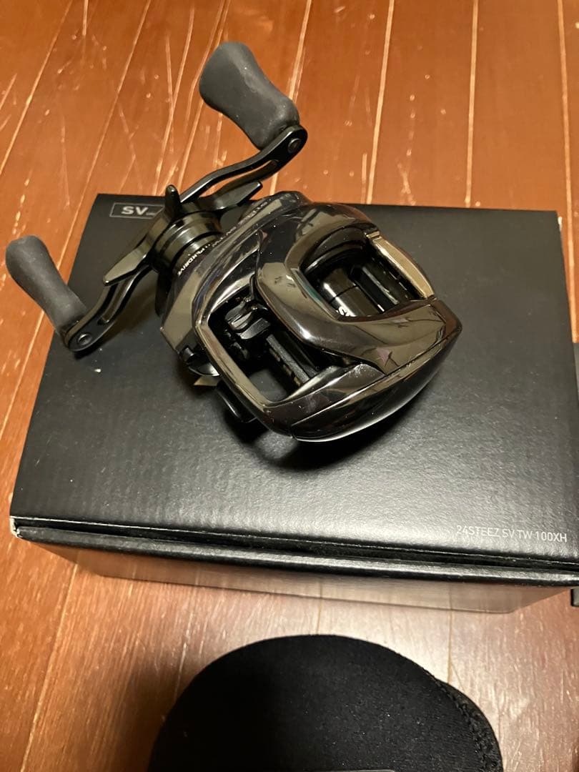 ダイワ　24スティーズsvtw100XH 右ハンドル