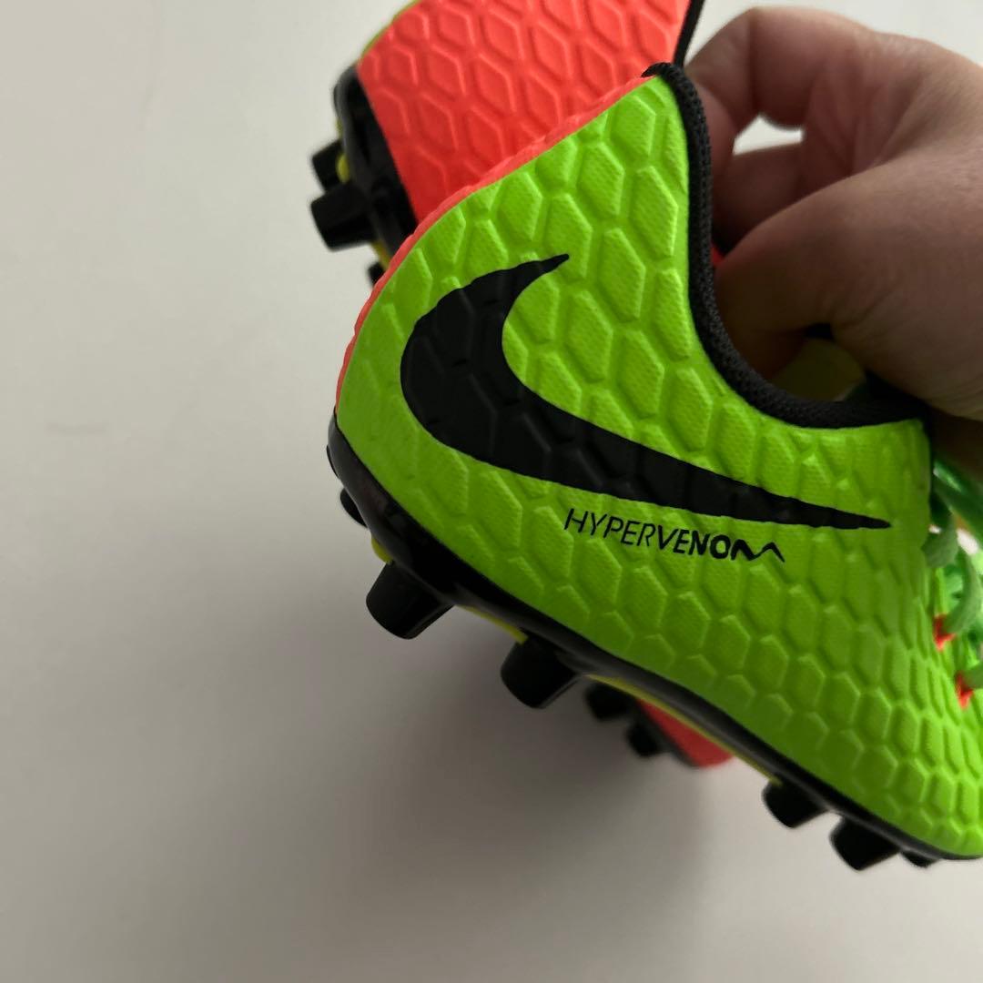 新品NIKEナイキ　サッカースパイクシューズ20、5cm キッズ　子供用シューズ