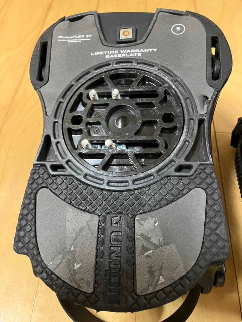 最終価格値引きしました。MOSS TOTO BLACK SF 147