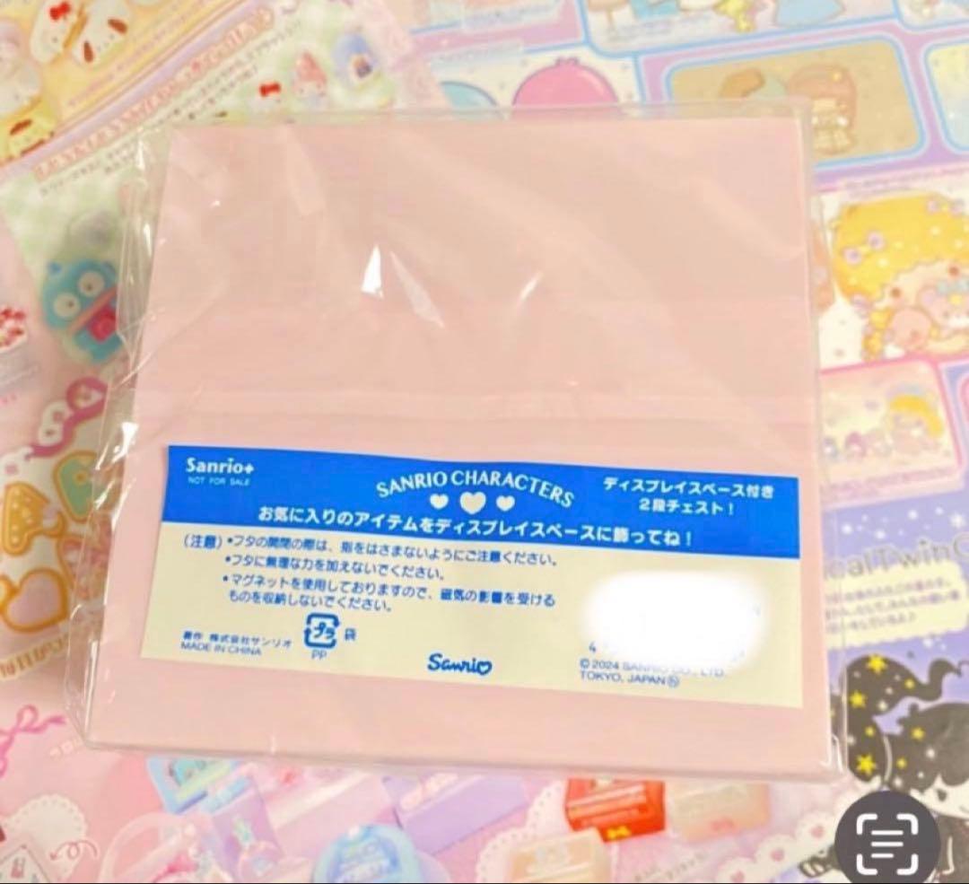 サンリオ　新品　ディスプレイスペース付き　2段チェスト　サンリオキャラクターズ