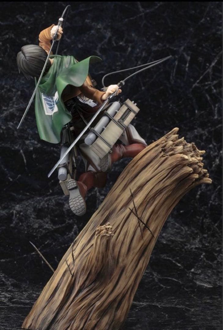 進撃の巨人 リヴァイ 1/8スケール フィギュア リヴァイ兵長