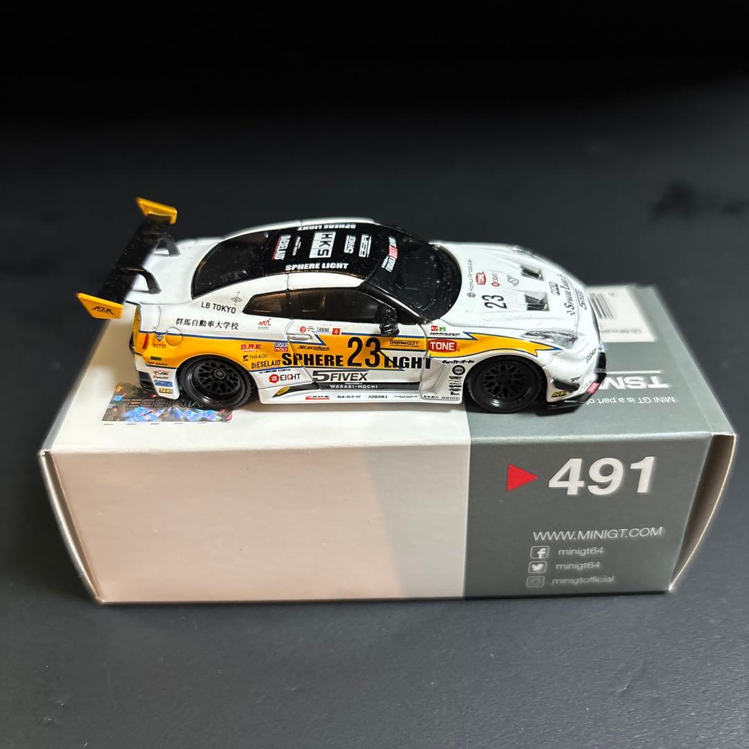 ミニカー MINIGT 164 LB- Silhuett Works GT 35GT-RR