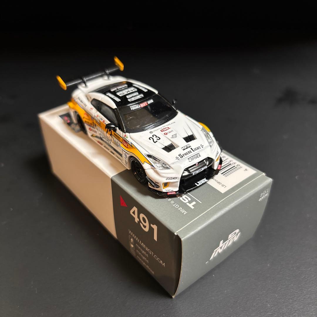 ミニカー MINIGT 164 LB- Silhuett Works GT 35GT-RR
