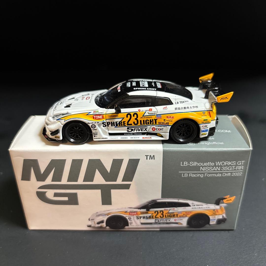 ミニカー MINIGT 164 LB- Silhuett Works GT 35GT-RR
