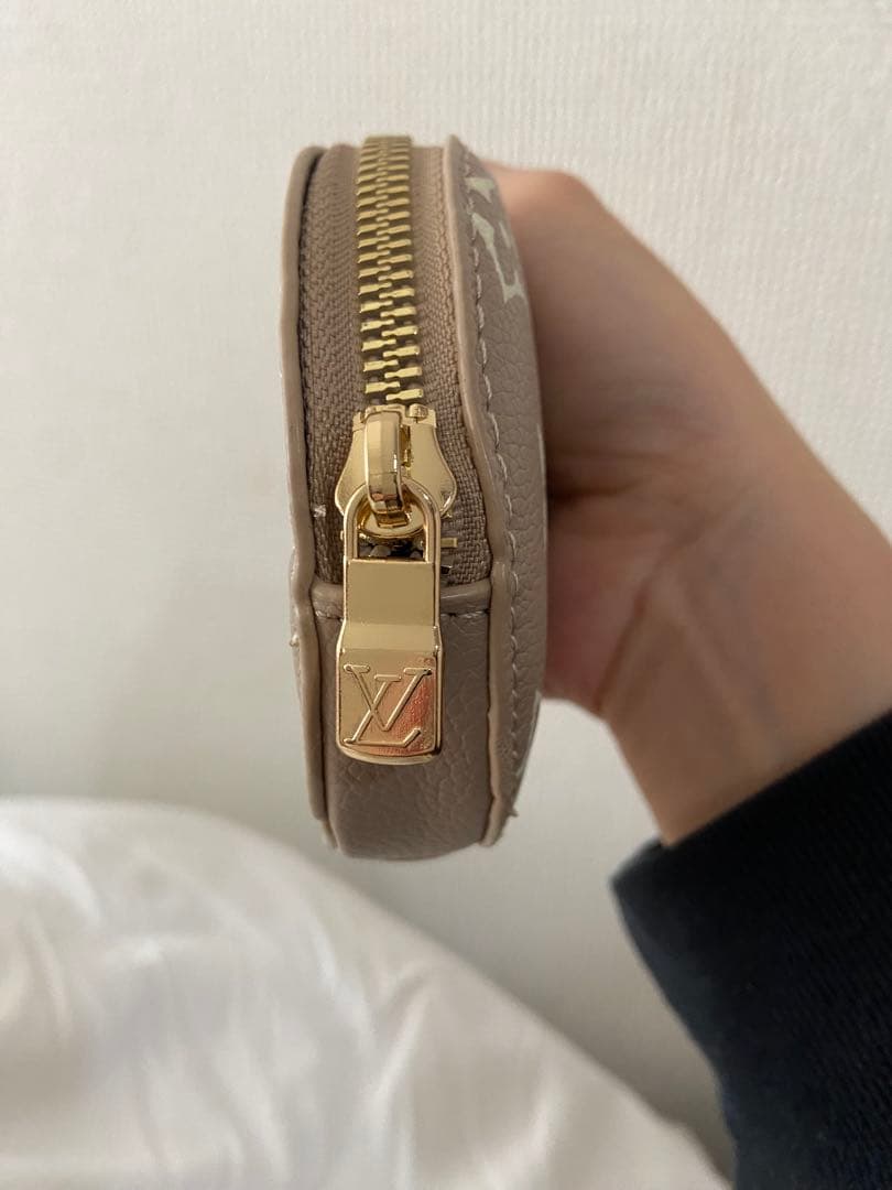 Louis Vuitton ノベルティ　モノグラム ケース
