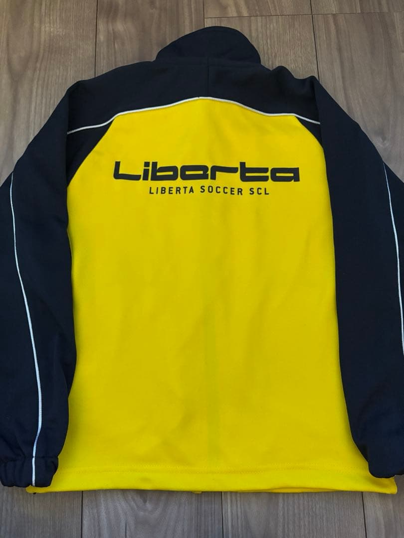 Liberta ジャージ　サイズ130