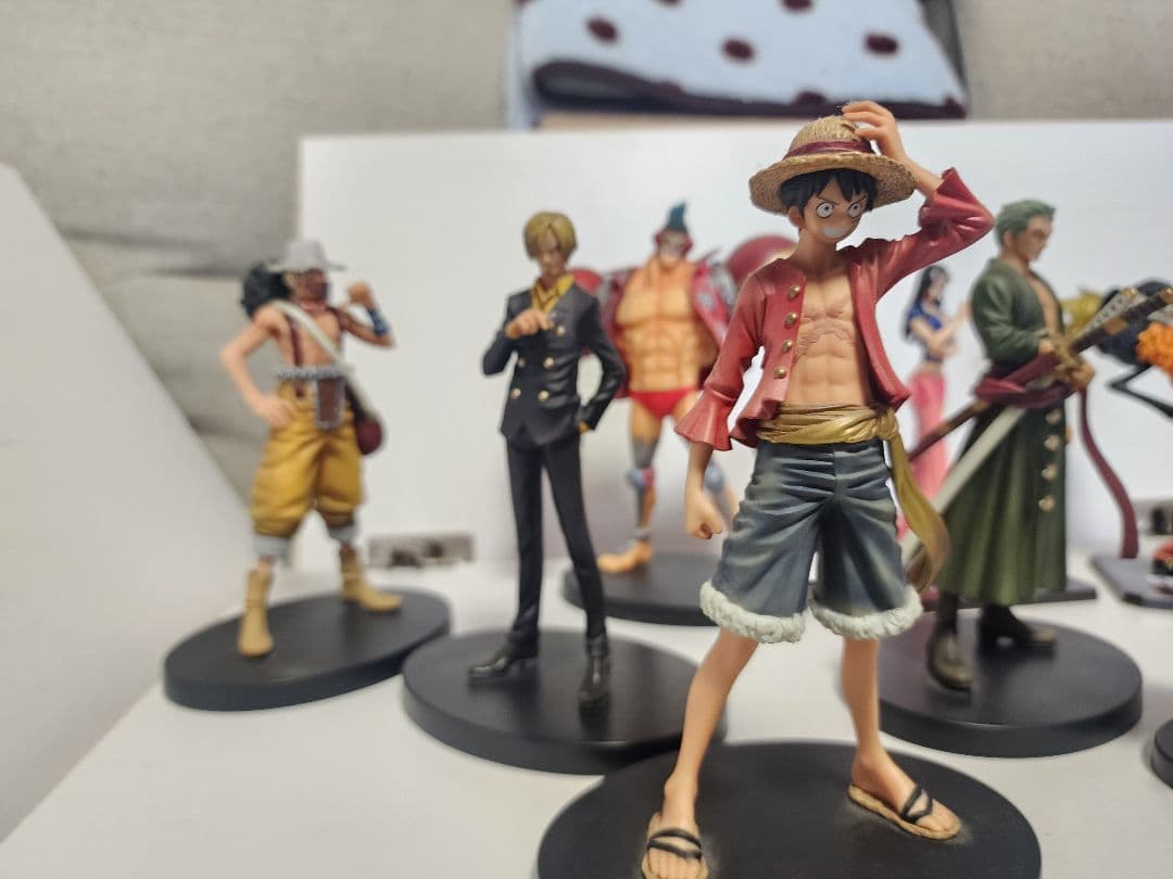 ワンピース ルフィ海賊団セット　9体　フィギュア箱あり