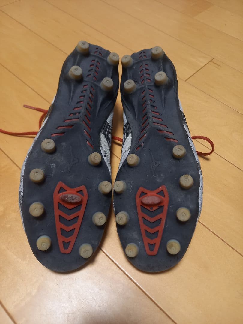 Mizuno Morelia β Neo 4 サッカーシューズ ホワイト/レッド