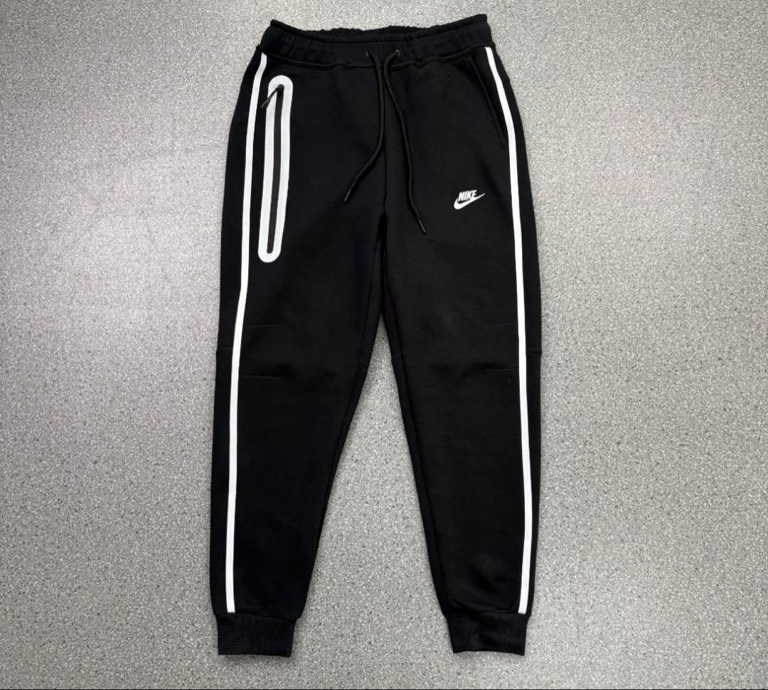 NIKE反射テックセットアップ