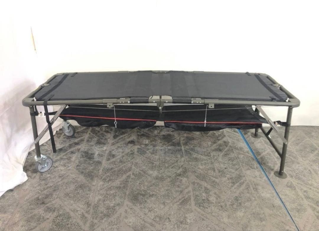 【米軍放出品】未使用品 折り畳みベッド 米軍　キャンプ アウトドア