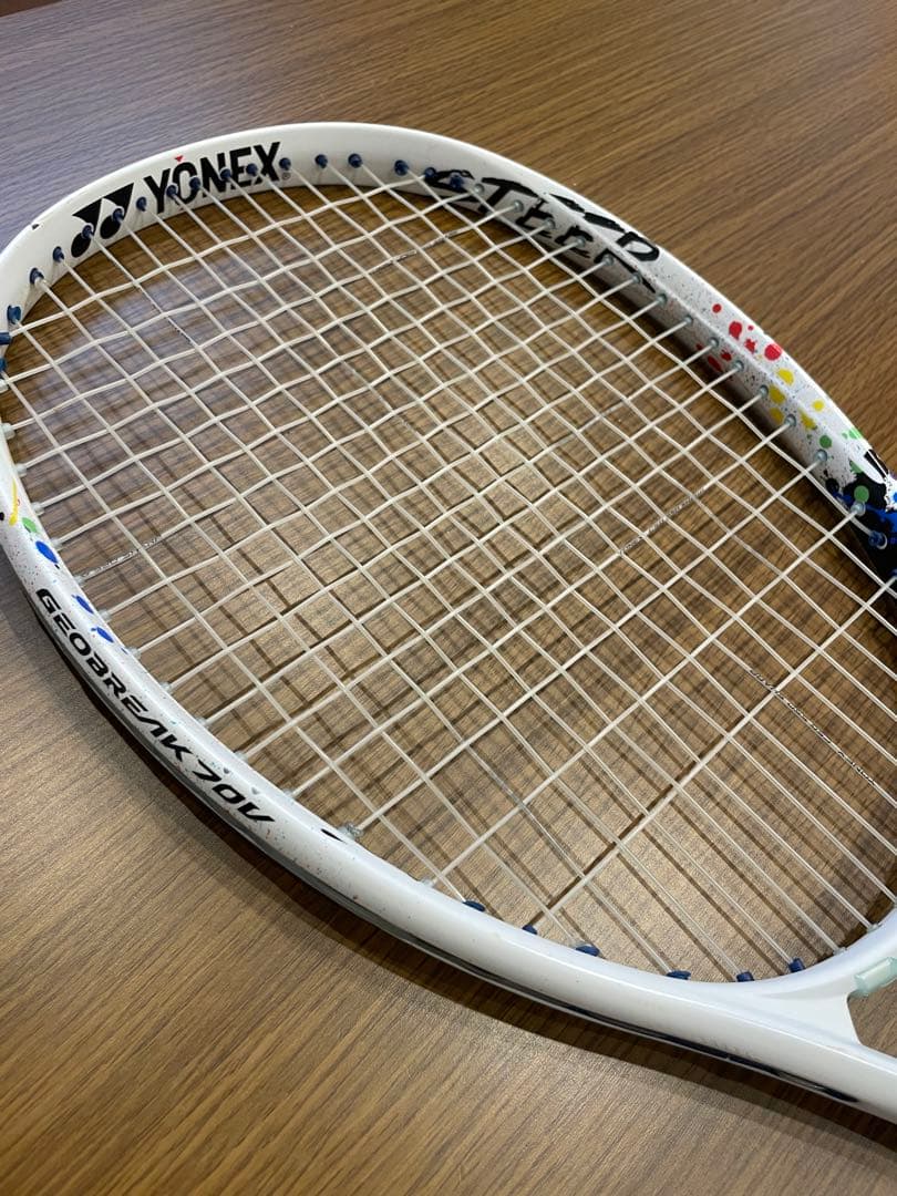 【美品】YONEX ジオブレイク70vステア