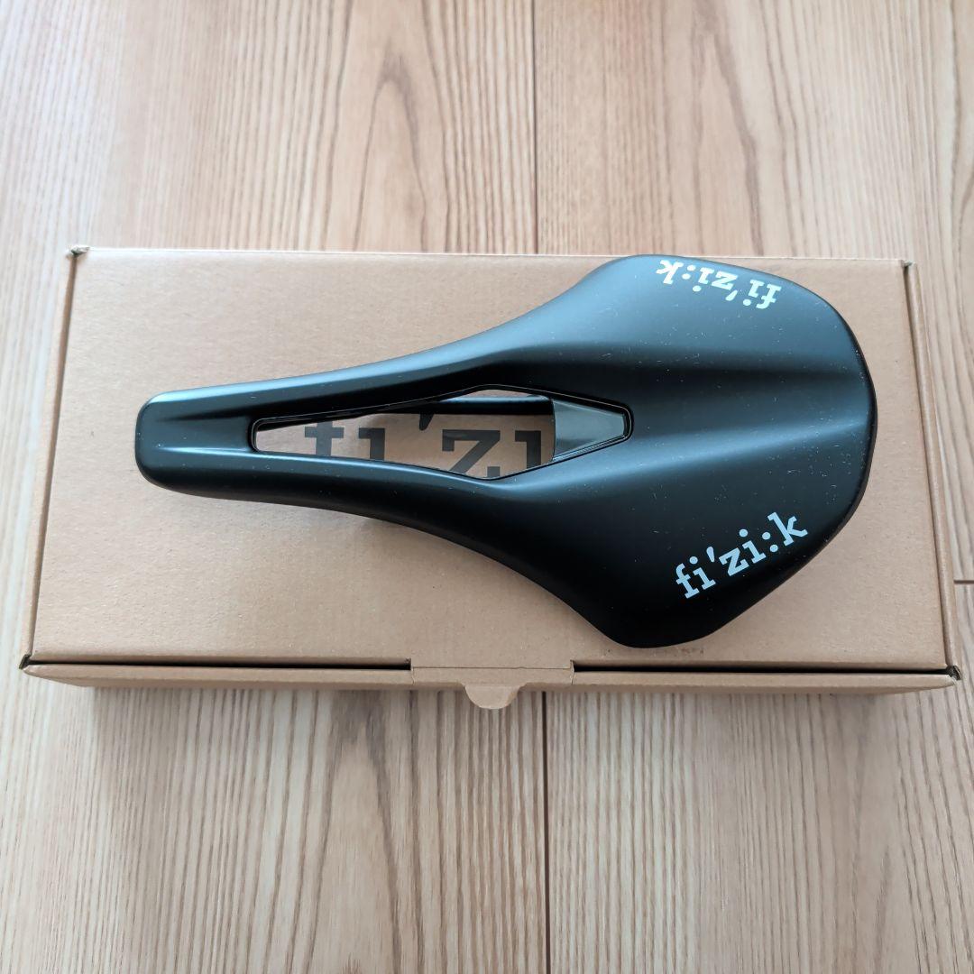 Fizik TEMPO ARGO R5 サドル 150mm ブラック