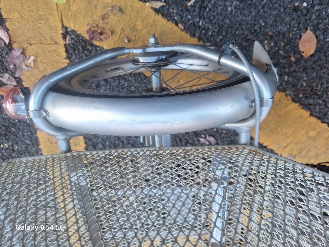 ブリジストン　アシスタワゴン 三輪電動アシスト自転車 シルバー