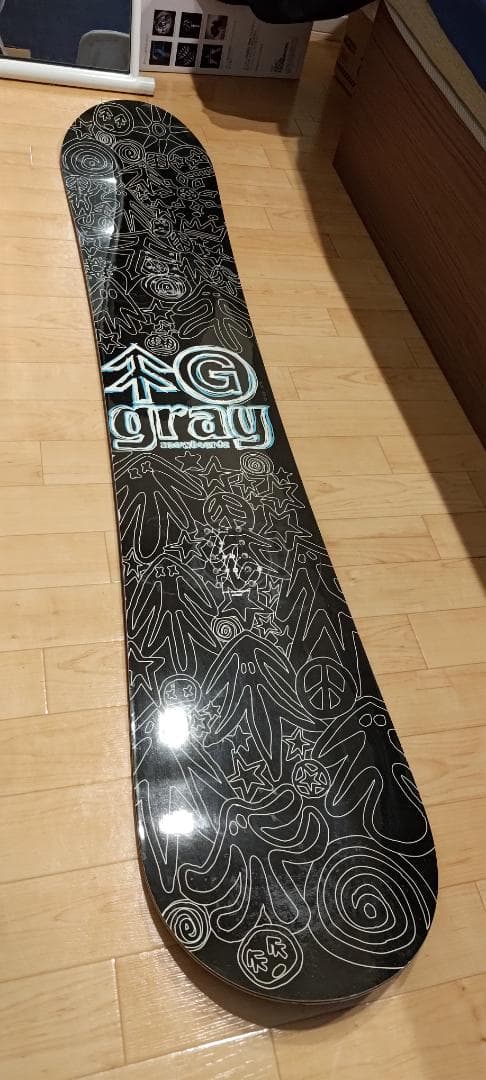 スノーボード　152cm　gray diablo 板のみ