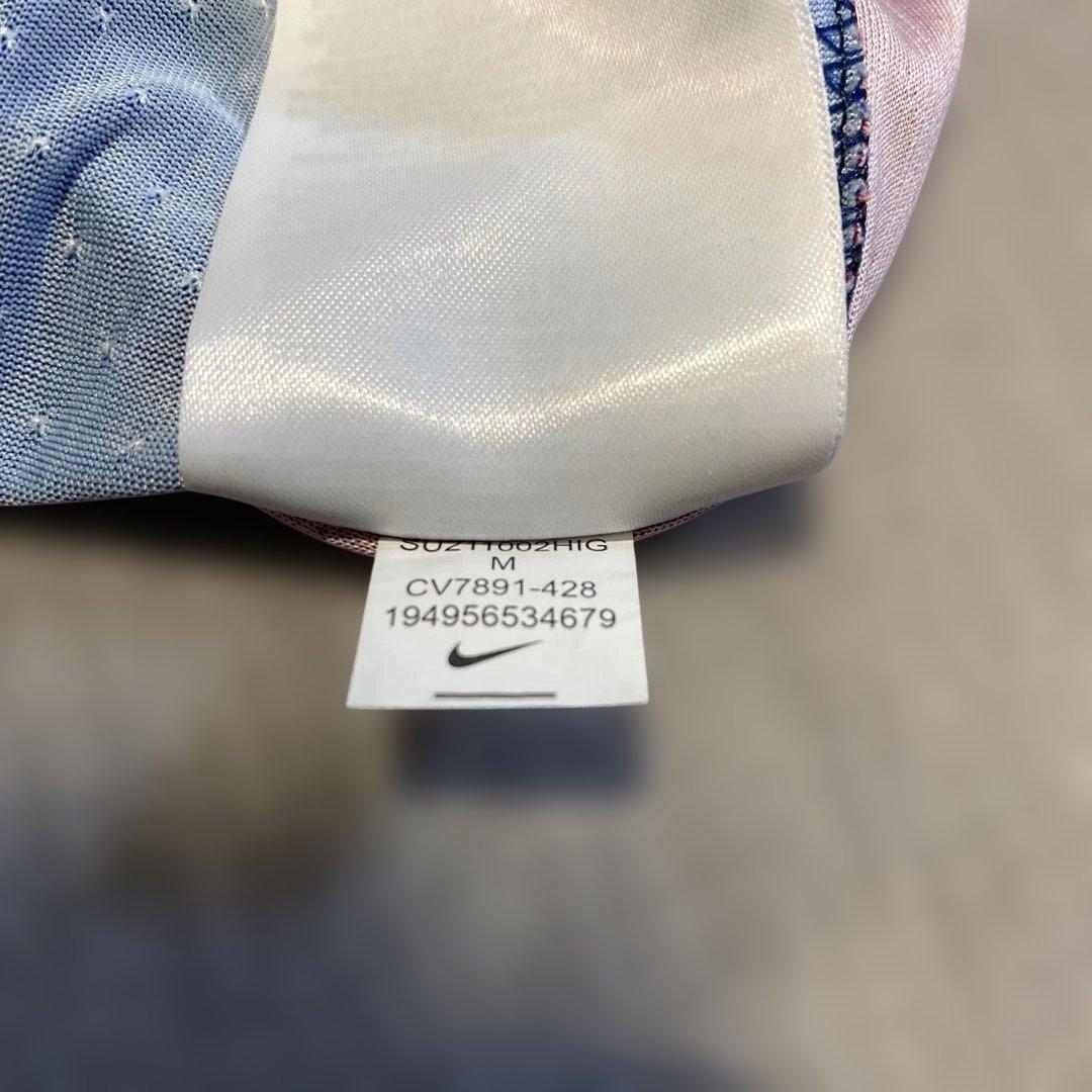 バルセロナ　ヤマル　ユニフォーム