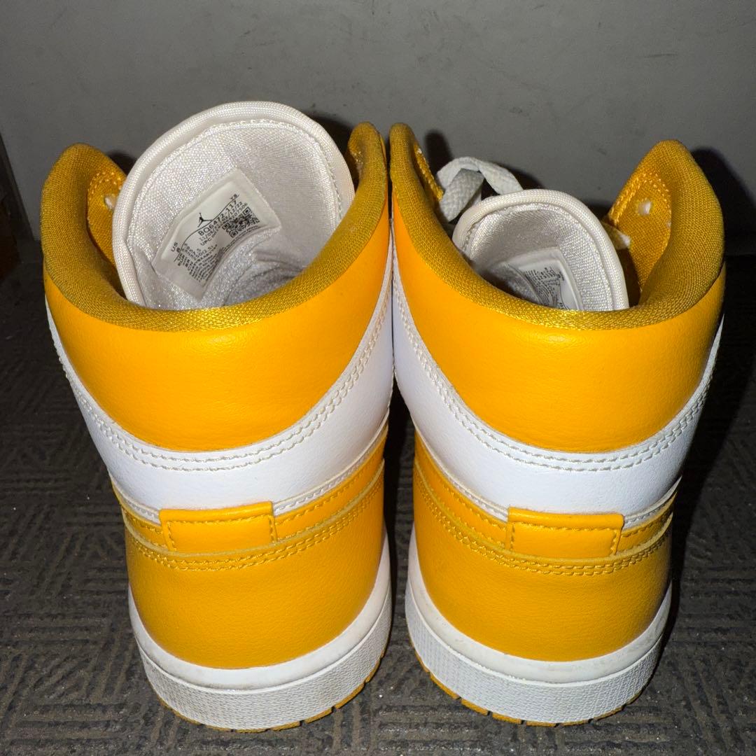 【ほぼ未使用/希少カラー】ナイキエアジョーダン1MID YellowWhite