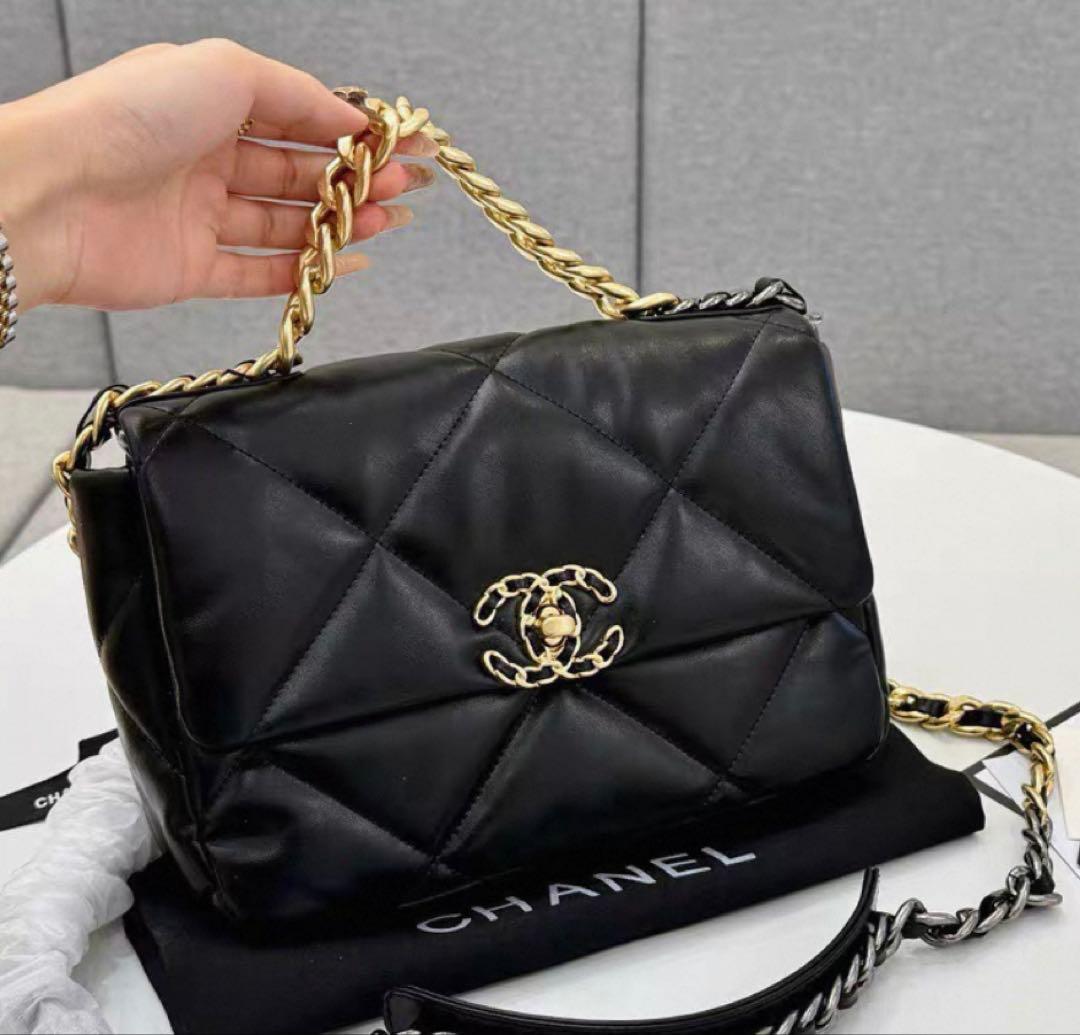 CHANEL 19bag キルティングショルダーバッグ