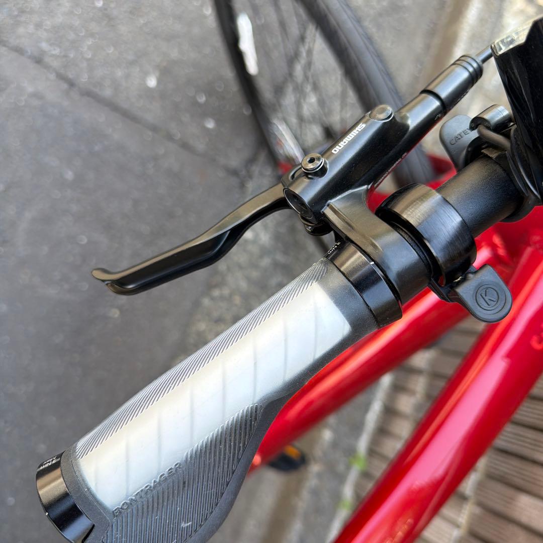 新品同様TREK FX3 GEN4 Mサイズ トレック クリムゾン クロスバイク