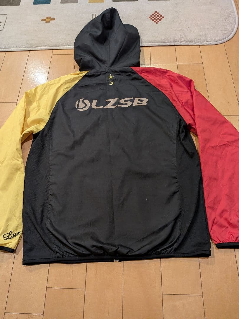 ルースイソンブラ XEBRA Futsal Shizuoka ピステ