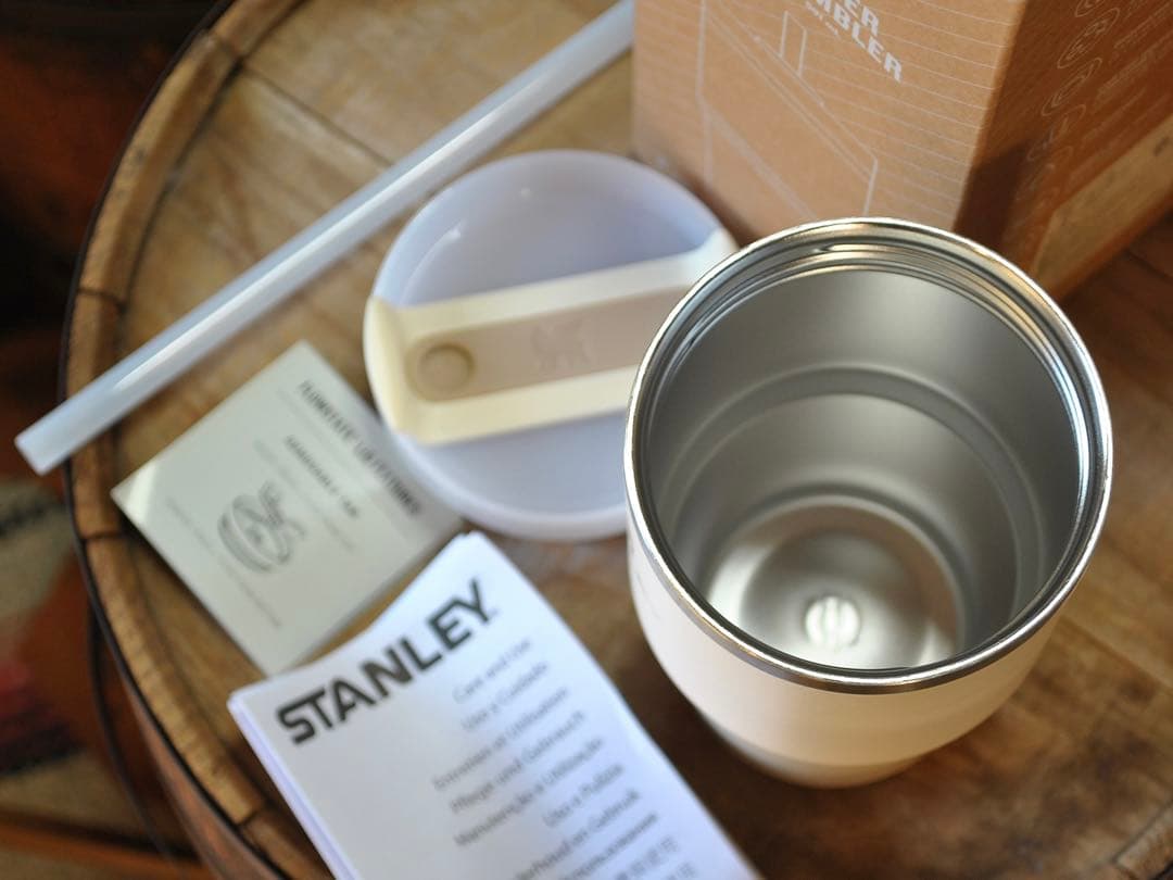 スタンレーSTANLEY★H2.0真空スリムクエンチャー0.6L★クリーム2.0