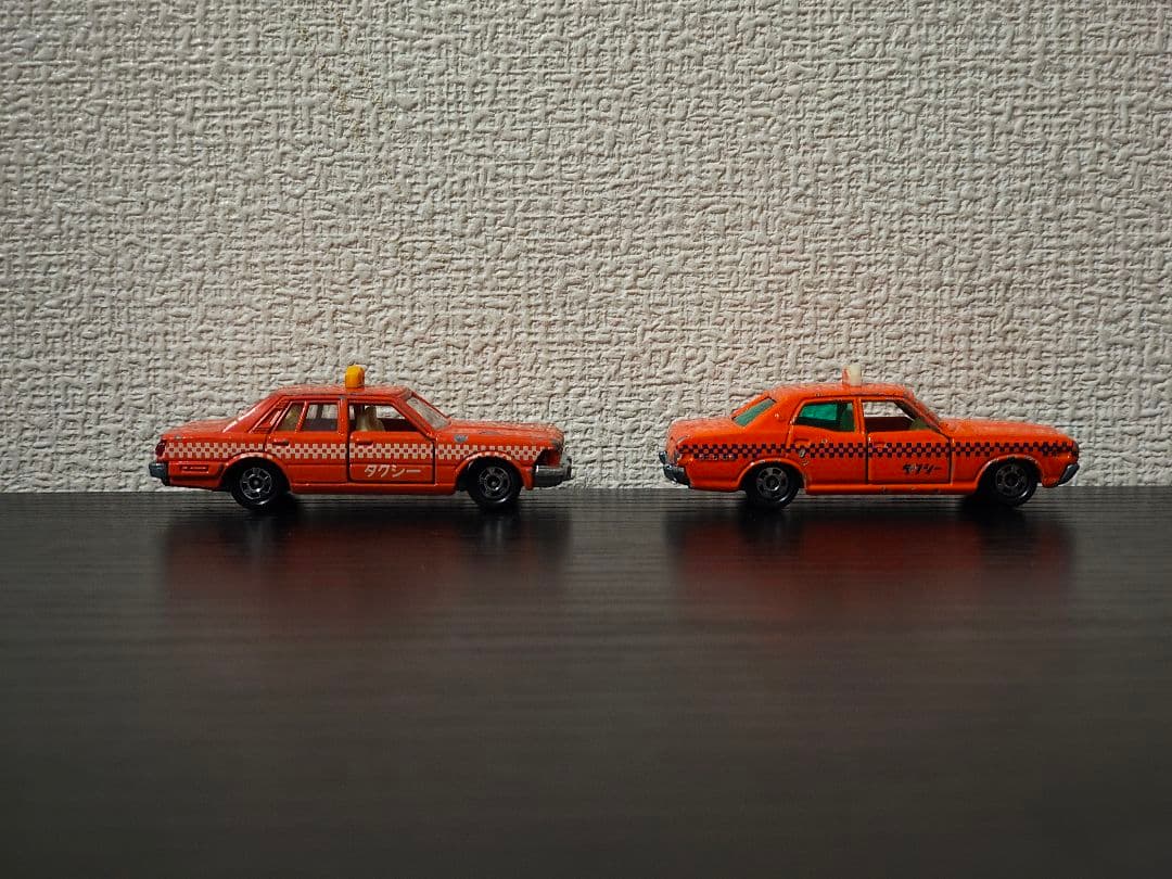 TOMICA　トミカ　セドリック　タクシー　2台セット