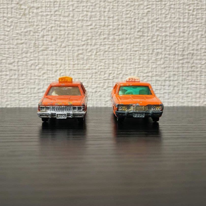 TOMICA　トミカ　セドリック　タクシー　2台セット