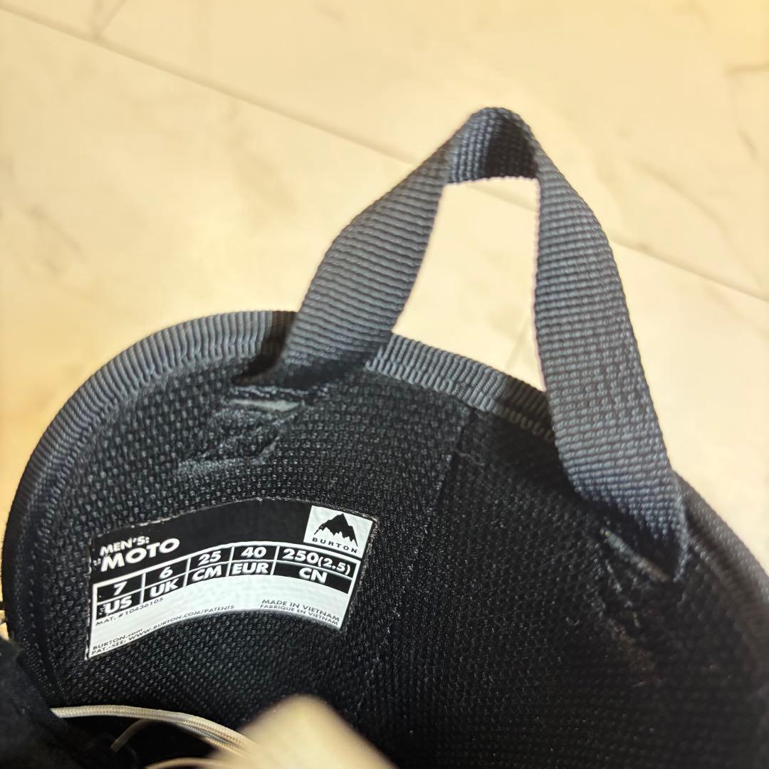 【美品】BURTON の定番モデル「MOTO」スノーボードブーツ（25cm）