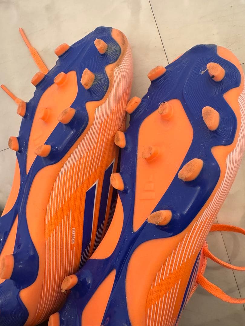 【使用頻度2回のみ】adidas F50 サッカーシューズ オレンジ/ブルー