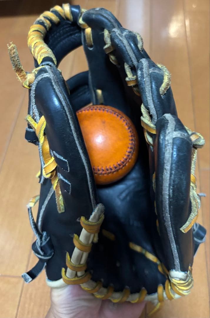 ミズノプロ　硬式　内野用グラブ