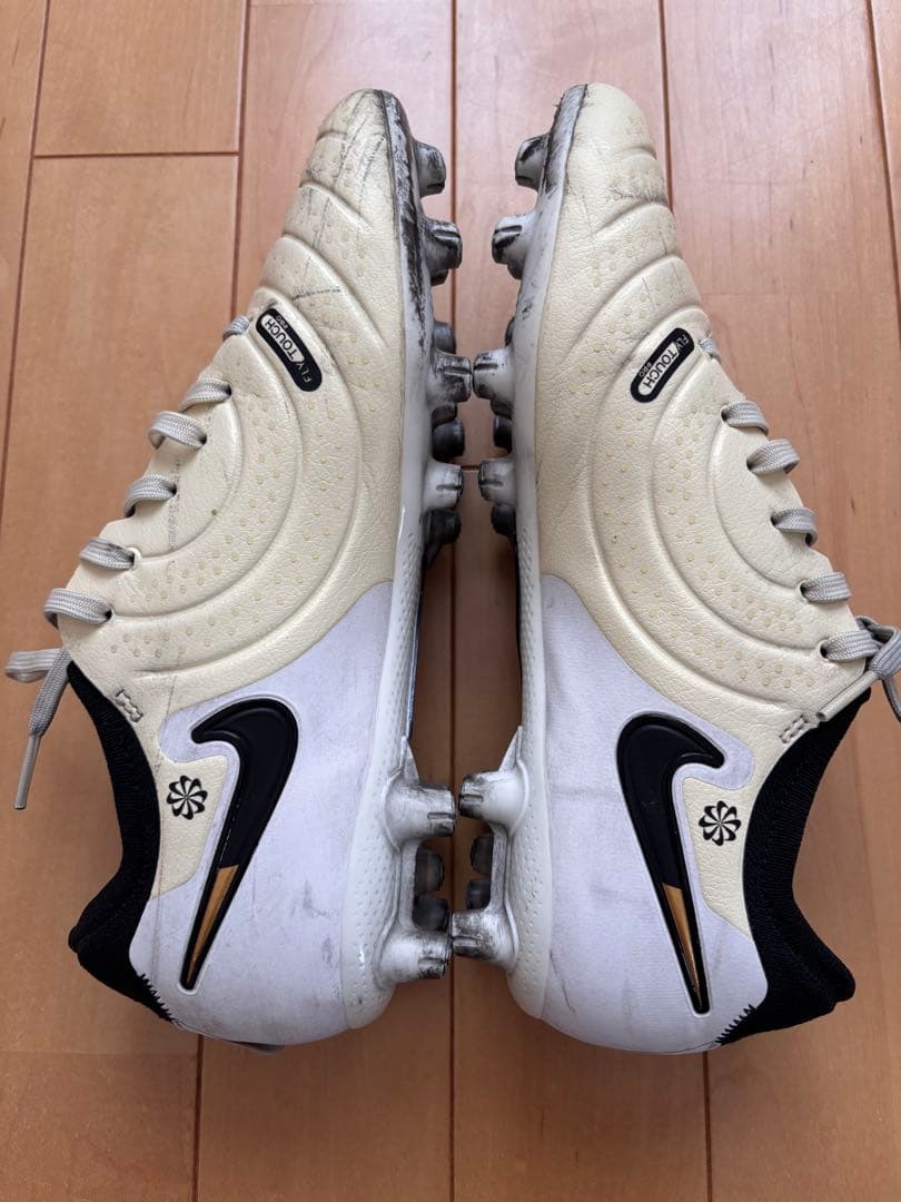 サッカースパイク　NIKE 24cm
