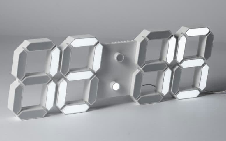 デジタル時計 LEDデジタル 目覚まし時計 時計 壁掛け 3D