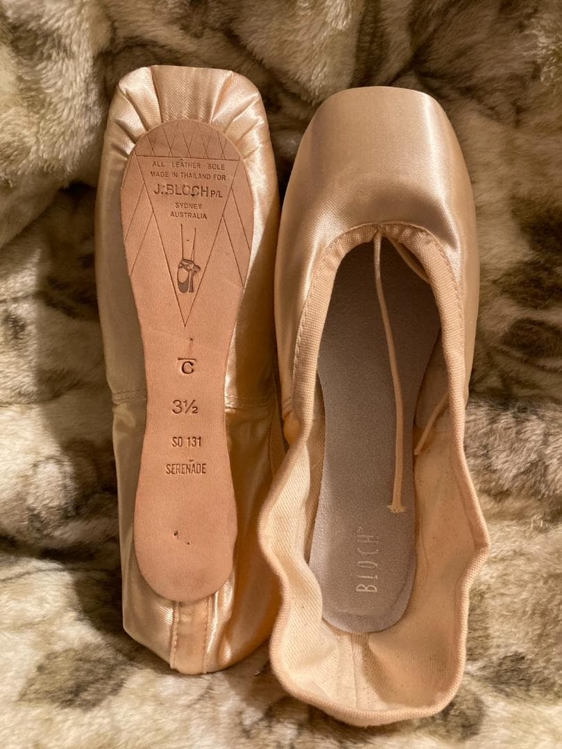 Bloch Serenade トゥシューズ 3.5 ベージュ