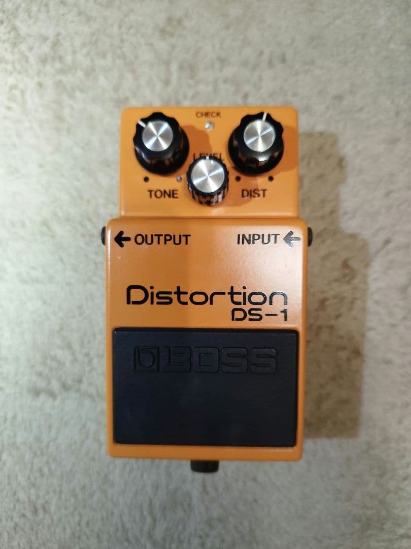 ギター BOSS DS-1