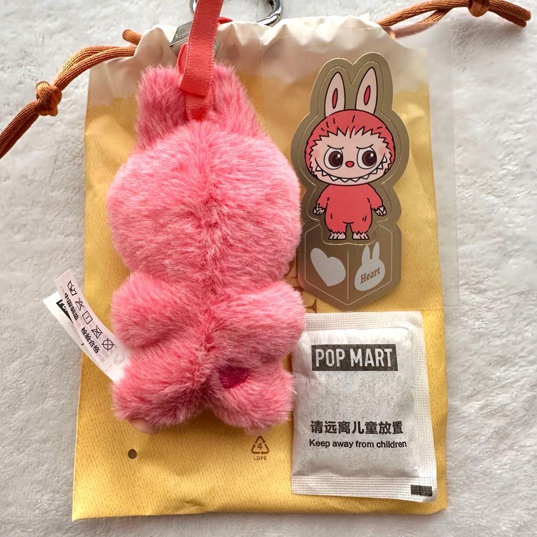 Labubu ラブブ PIN FOR LOVE アルファベット ハート