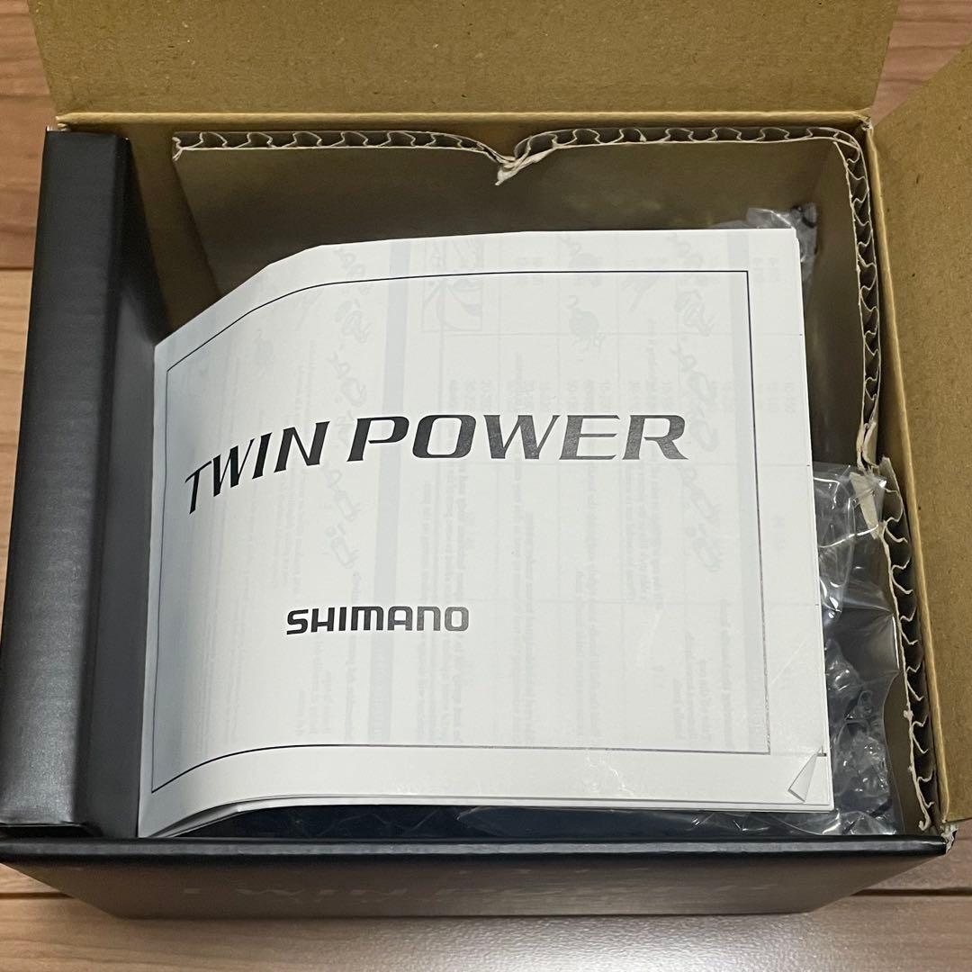 SHIMANO TWIN POWER 4000MHG スピニングリール　ノブ付き
