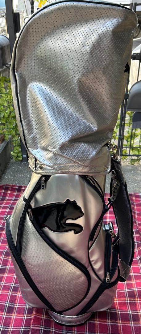 ゴルフ　キャディバッグ PUMA