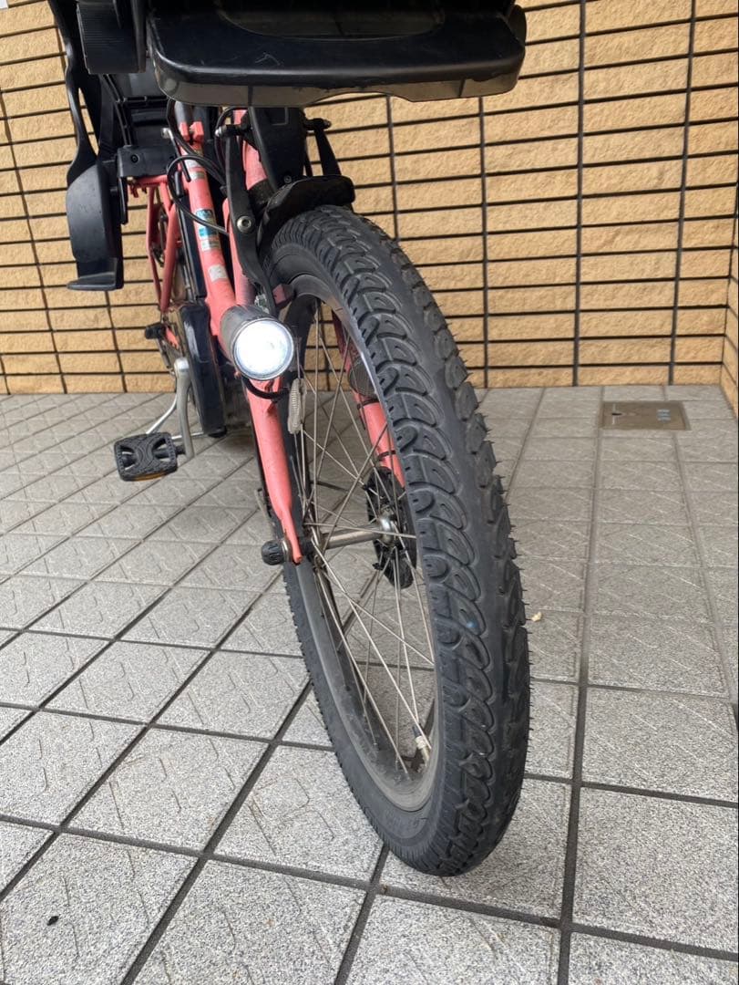 電動アシスト自転車　ブリヂストン　20インチ 子供乗せ　3人乗り ピンク色
