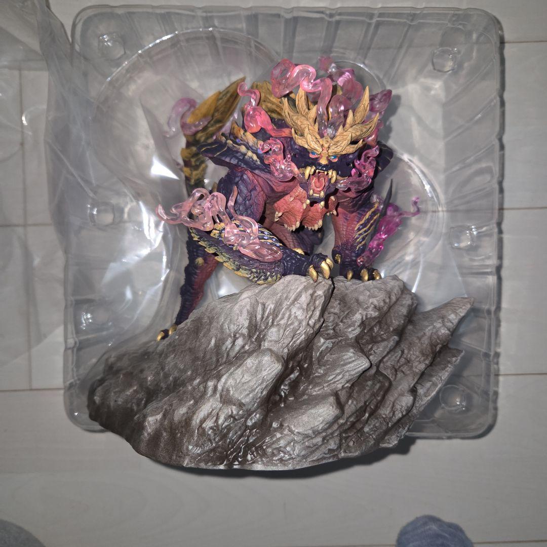 モンスターハンター フィギュア　クリエイターズモデル　マガイマガド