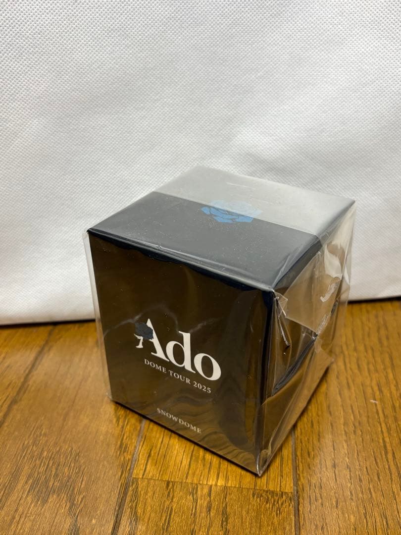 Ado よだか　VIP特典　スノードーム　ブローチ　ライブ限定ガチャガチャ品