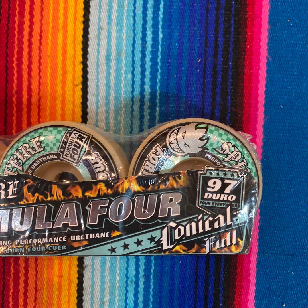 Spitfire Formula Four 56mm97A ウィール 4個入り