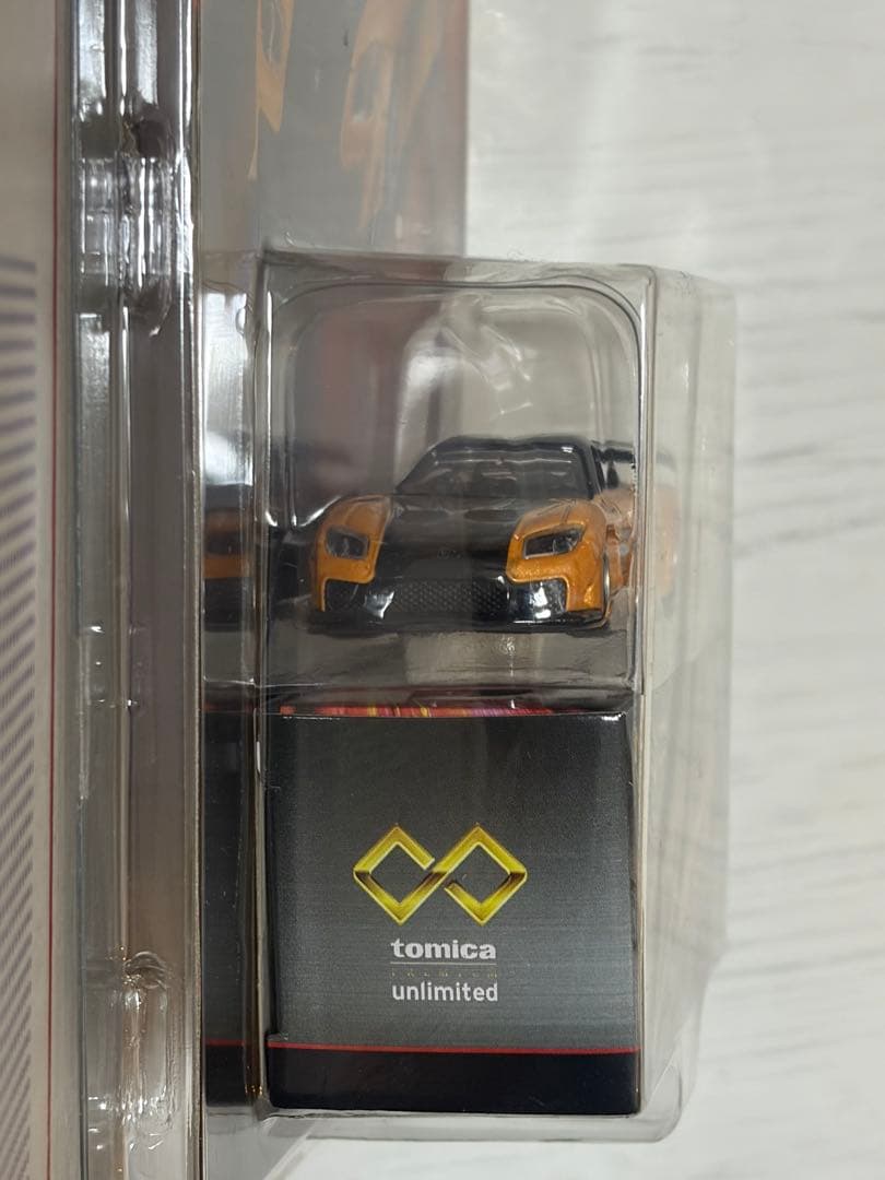 廃盤　トミカプレミアムアンリミテッド　ワイルドスピード RX7 ミニカー