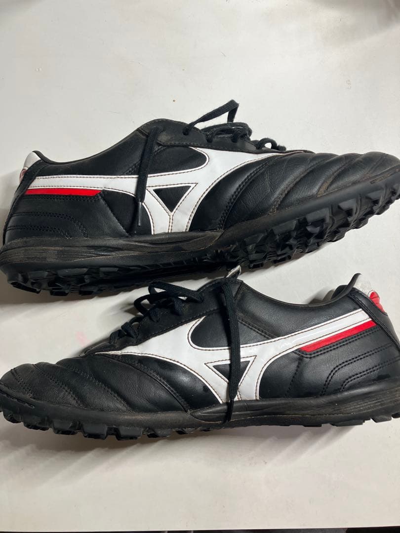 Mizuno Morelia サッカーシューズ ブラック/ホワイト/レッド